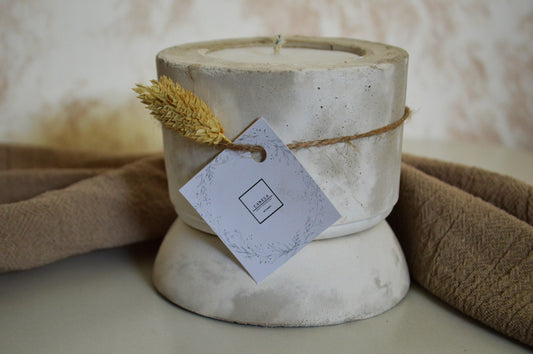 Vela Aromática de Concreto Marmoleado con Base Ovalada – Diseño Único y 90 ml de Cera de Soya
